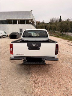 NISSAN Navara 2.5 dci d.cab LE