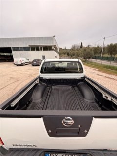 NISSAN Navara 2.5 dci d.cab LE